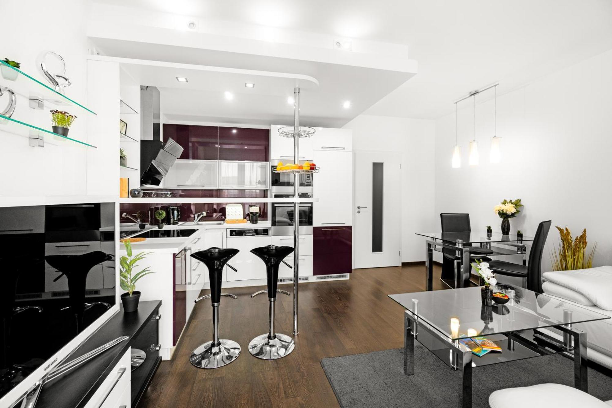 Bnb New Beautiful Apartment In The Center Of Ostrava With Option Garage Parking Exteriör bild