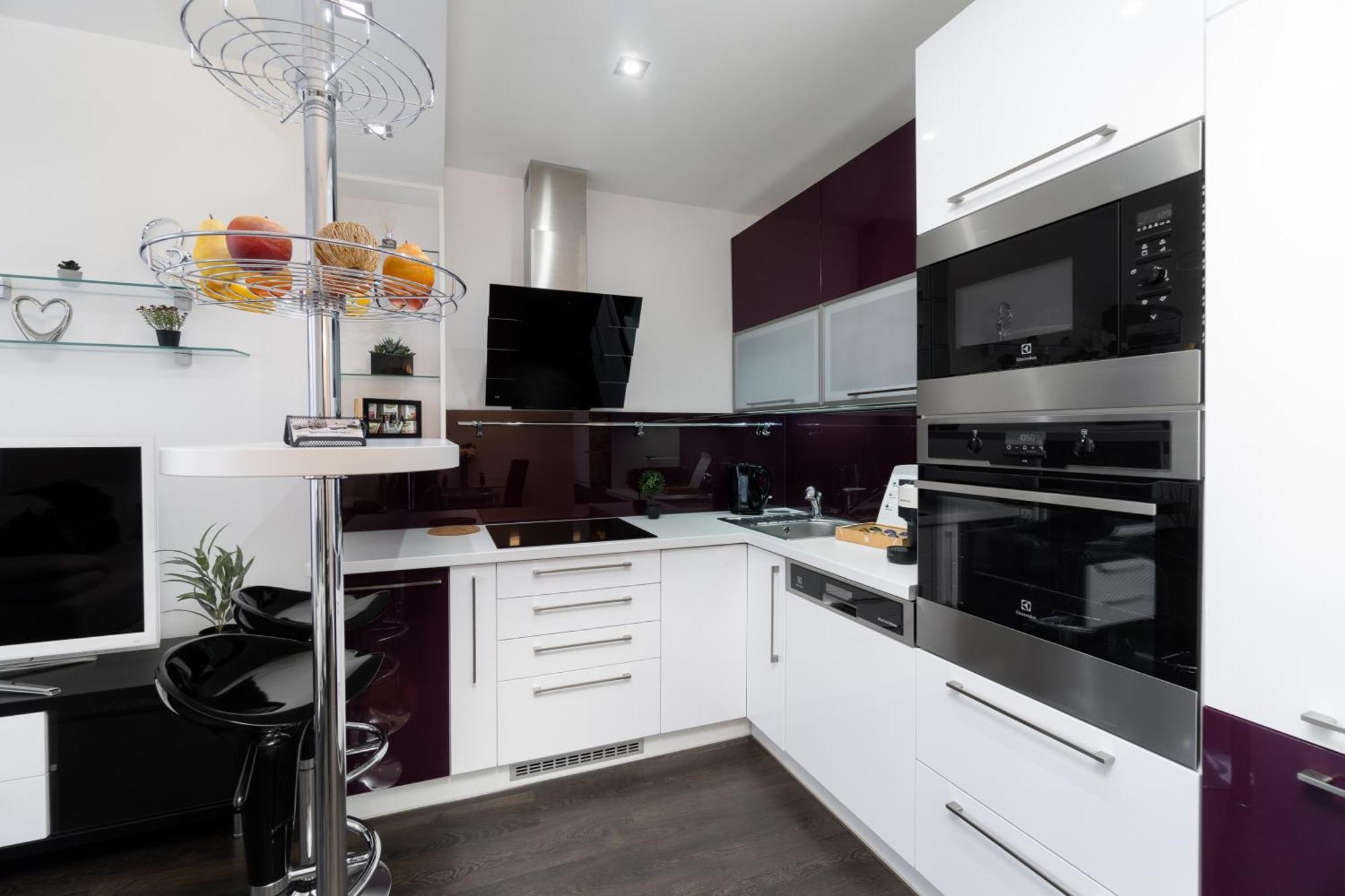 Bnb New Beautiful Apartment In The Center Of Ostrava With Option Garage Parking Exteriör bild