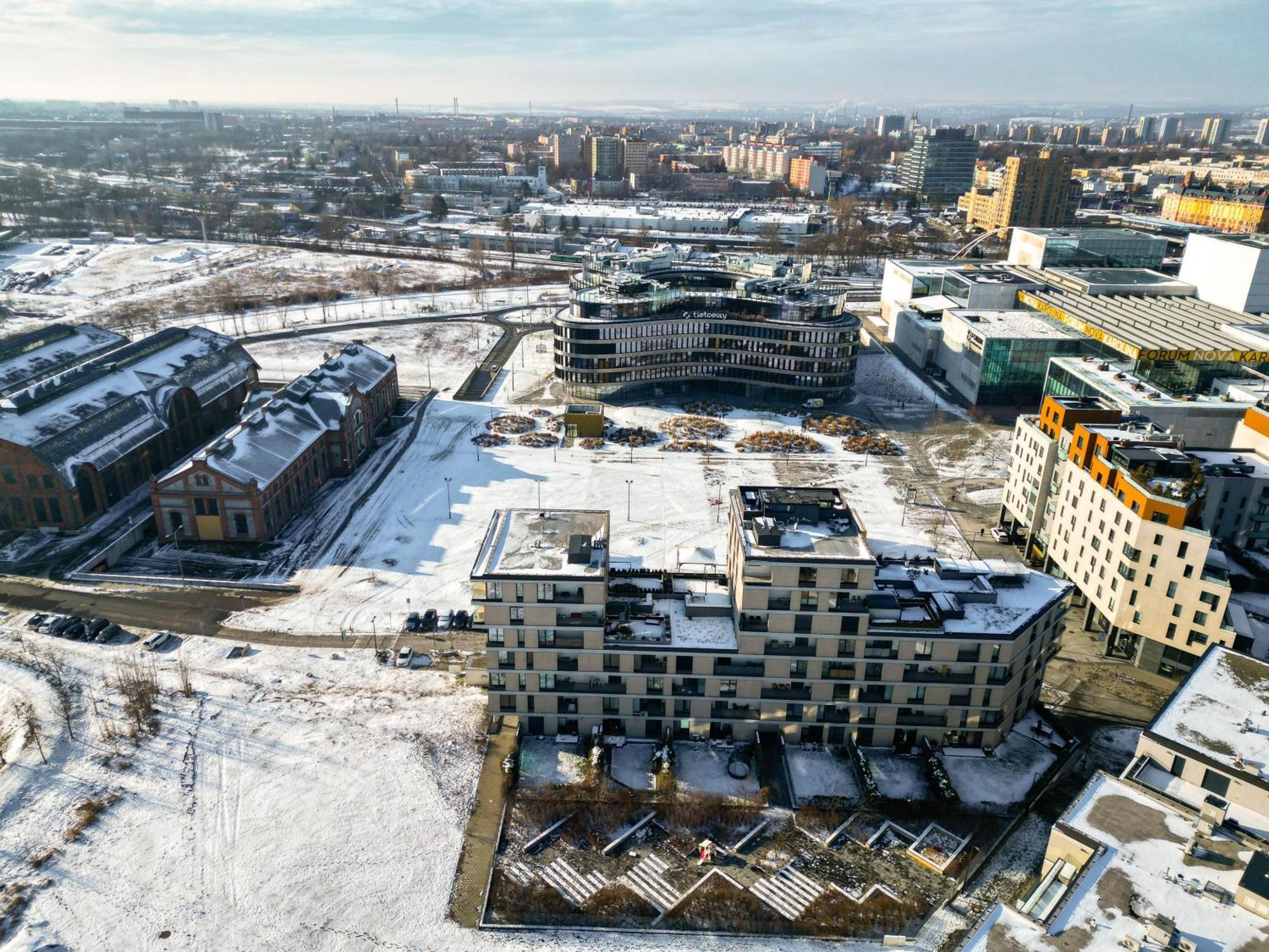 Bnb New Beautiful Apartment In The Center Of Ostrava With Option Garage Parking Exteriör bild