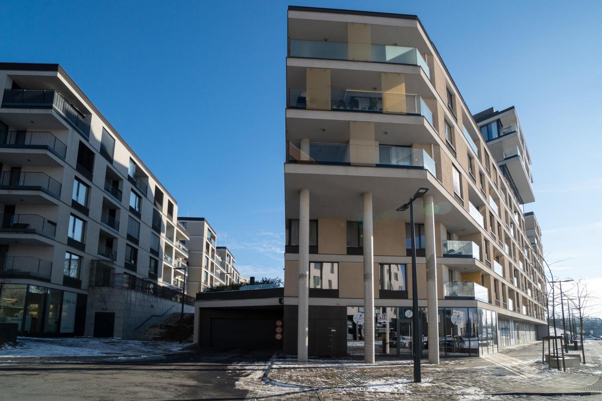 Bnb New Beautiful Apartment In The Center Of Ostrava With Option Garage Parking Exteriör bild