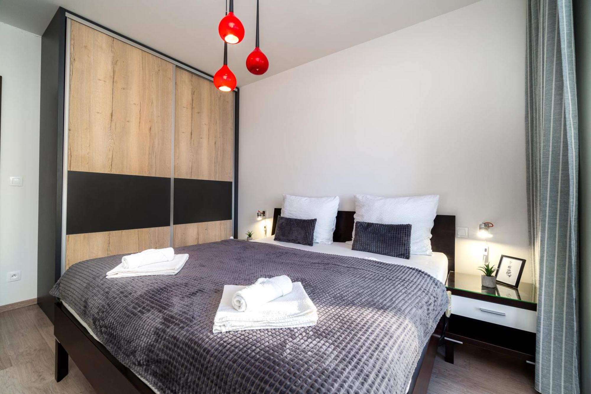 Bnb New Beautiful Apartment In The Center Of Ostrava With Option Garage Parking Exteriör bild