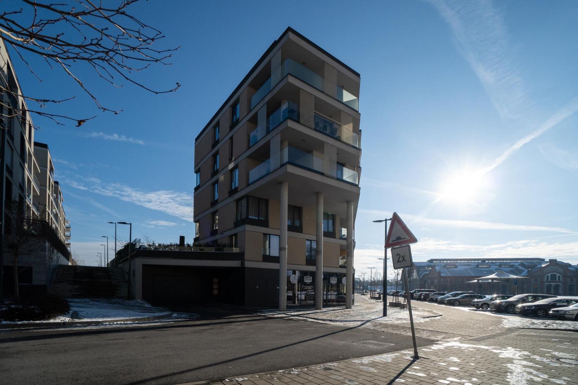 Bnb New Beautiful Apartment In The Center Of Ostrava With Option Garage Parking Exteriör bild